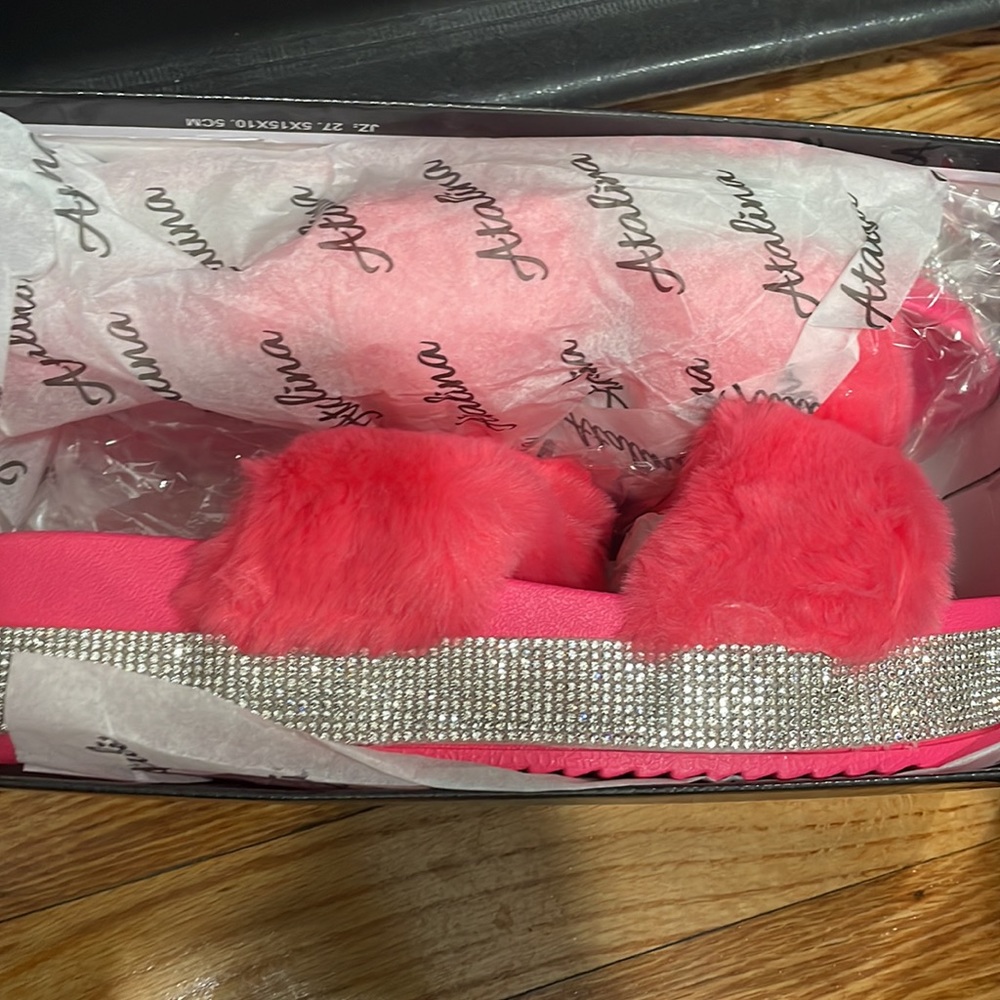 Fluffy Rhinestone Slides - Picture 5 of 6